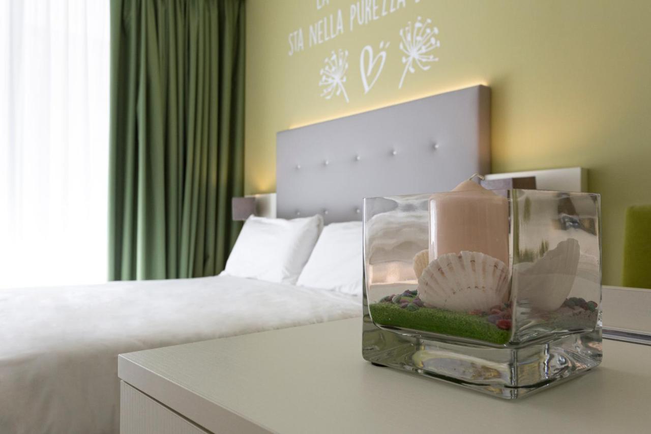 Hotel Amburgo Bibione Exterior foto