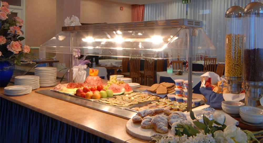 Hotel Amburgo Bibione Exterior foto