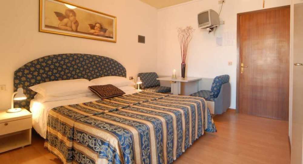 Hotel Amburgo Bibione Exterior foto