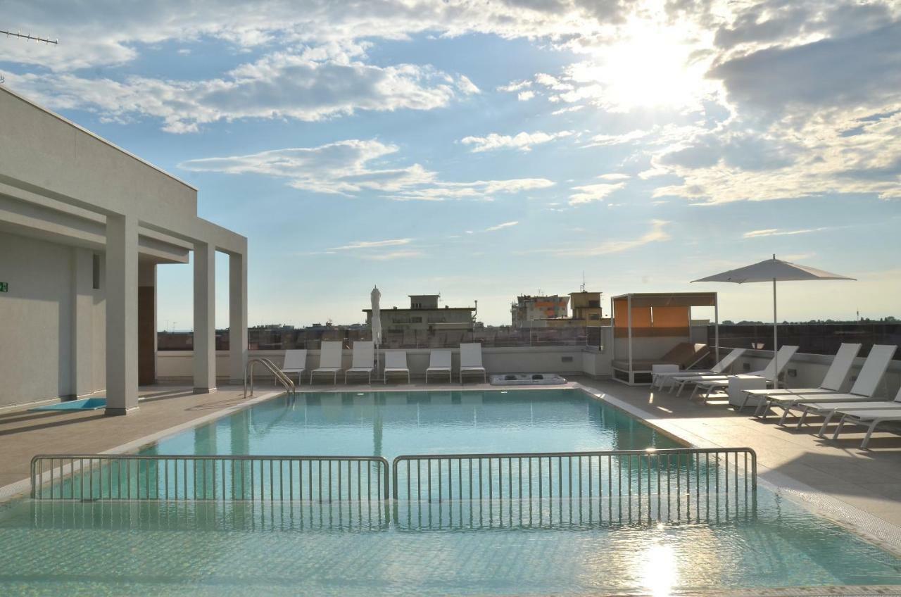 Hotel Amburgo Bibione Exterior foto